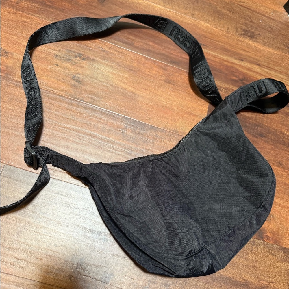 BAGGU Black Crossbody Bag